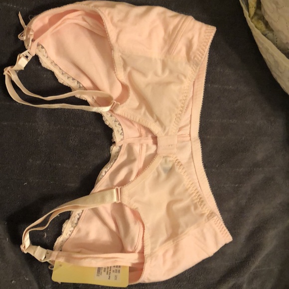 Nursing Bra 38H - Picture 2 of 2